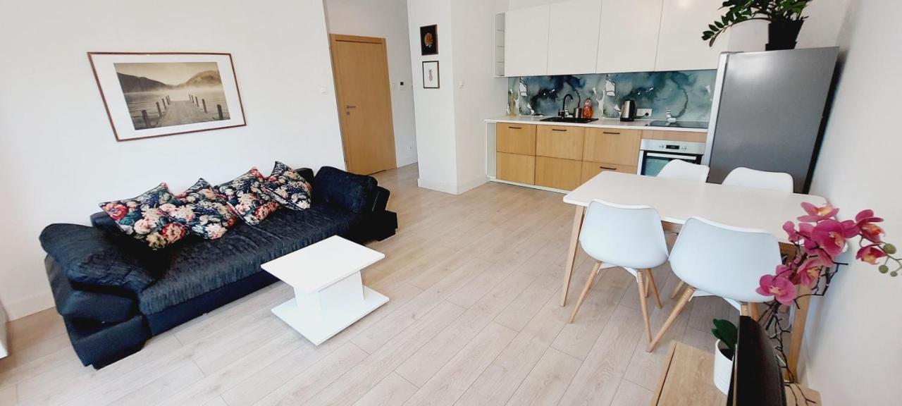 Central Apartments Baltica 1 & Parking 格但斯克 外观 照片