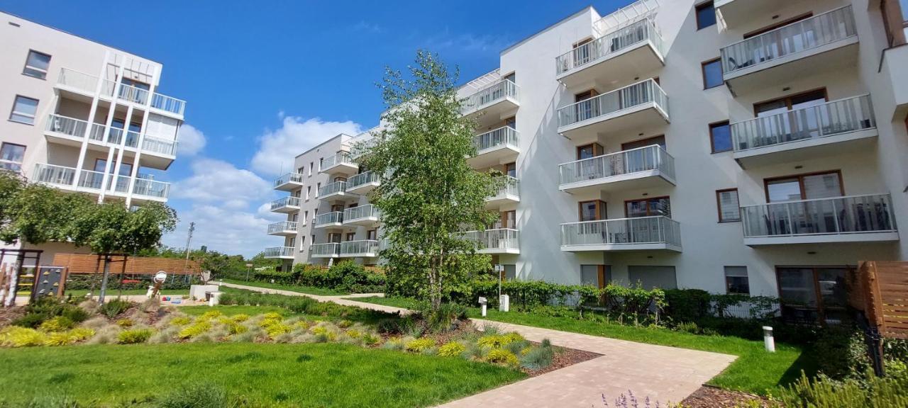 Central Apartments Baltica 1 & Parking 格但斯克 外观 照片